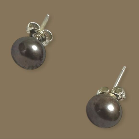 Elegant Gray Black Freshwater Pearl Stud RGF Sterling Silver Earrings - Picture 1 of 11